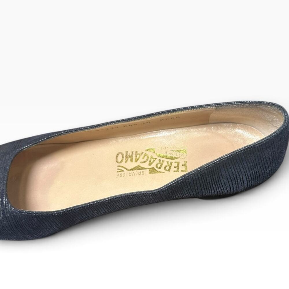 Salvatore Ferragamo Navy Lizard-Embossed Leather Pumps Size 10 AAAA Narrow Italy - Picture 10 of 12